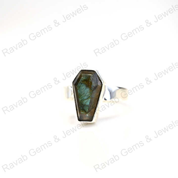New Arrival Solid 925 Sterling Silver Natural Greenish Labradorite Coffin Fancy Shape Bezel Setting Ring for Women Jewelry