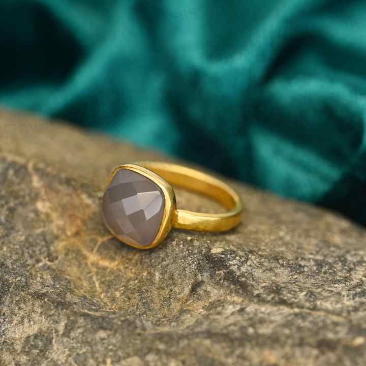Best Selling Solid 925 Silver Fine Jewelry 12mm Grey Chalcedony Faceted Cushion Cut Gold Vermeil Eternity Band Ring for Women
