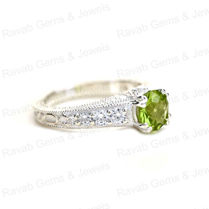 Best Selling 925 Sterling Silver Fine Wedding Ring for Women Natural Peridot Brilliant Cut 7.5mm Double Prong Jewelry