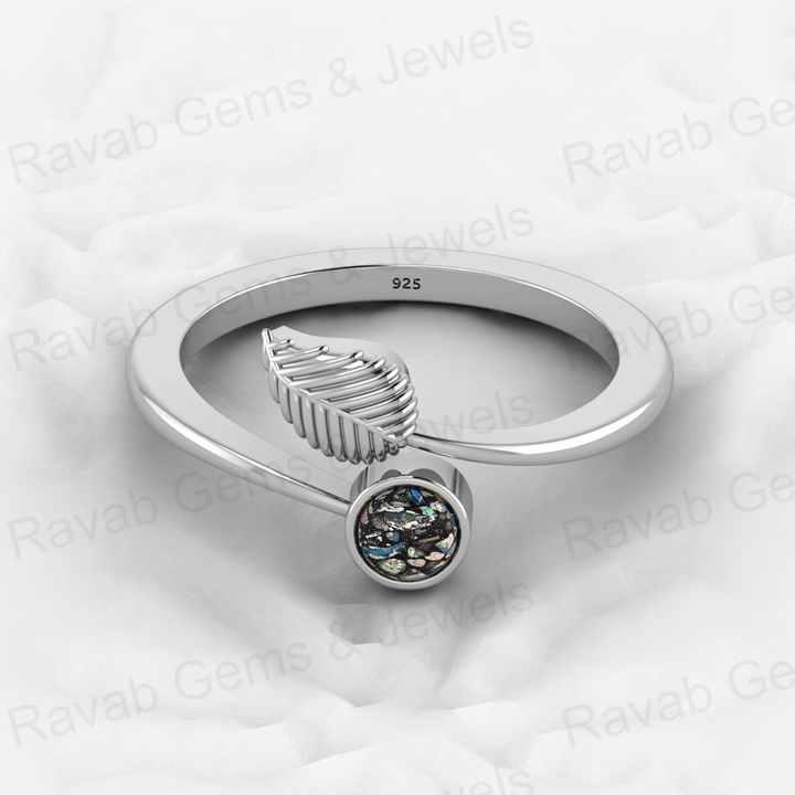 Best Selling Solid 925 Sterling Silver Black Ethiopian Opal Bezel Leaf Designer Adjustable Ring for Women Birthstone Jewelry