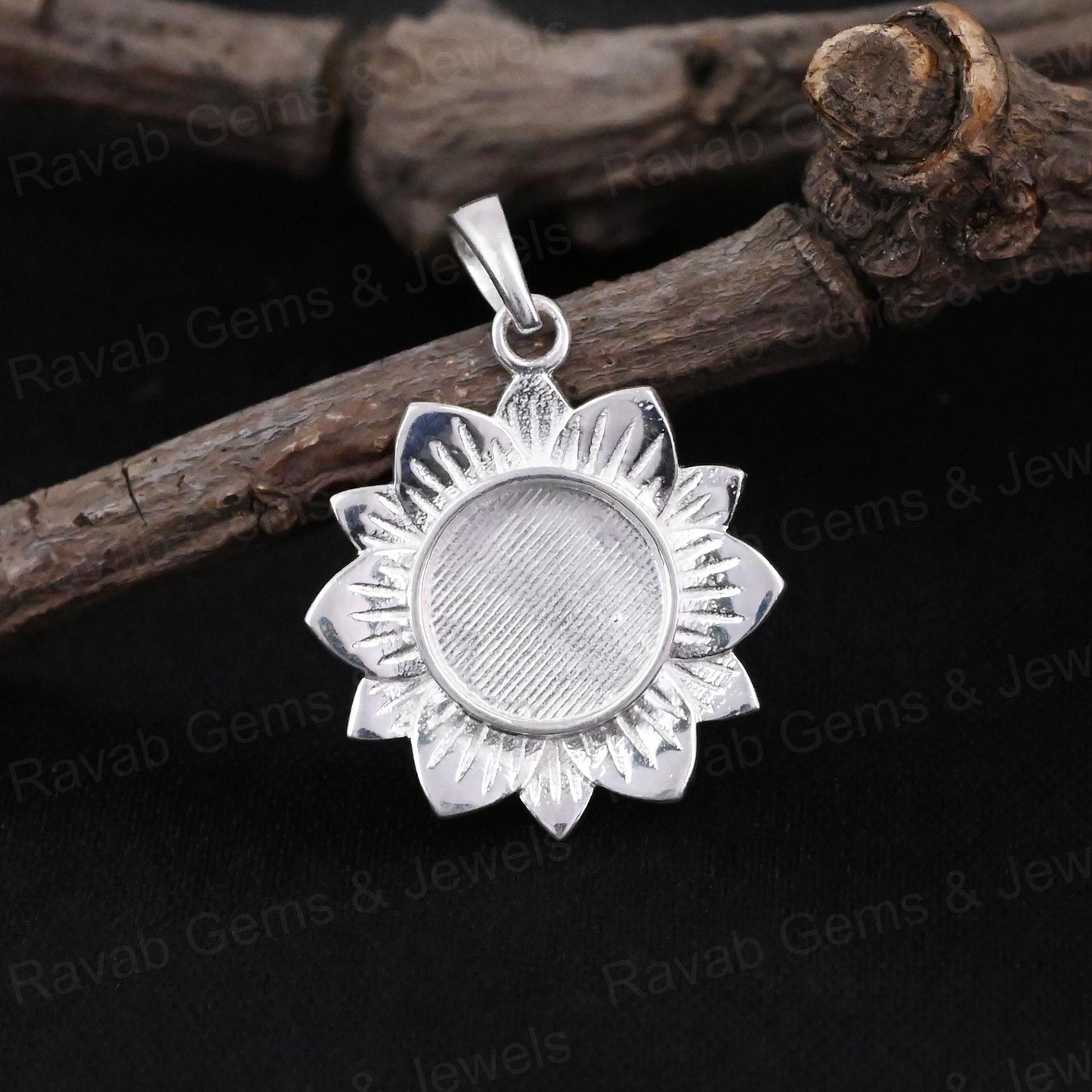 New Arrival 925 Silver 22x9mm Mickey Mouse Face Key Semi Mount Blank Charm Pendant CZ Setting for Jewelry Findings & Components (Copy) (Copy) (Copy)