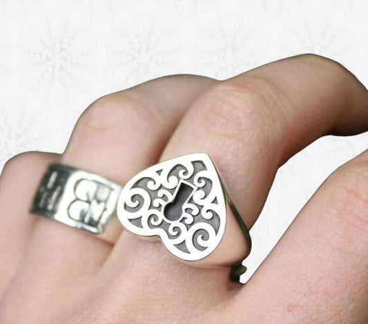 Christmas Sale Solid 925 Sterling Silver Padlock Clasp Heart Engraving Signet Ring for Women & Men Fine Handmade Unique Gifts