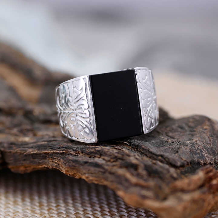 Best Selling 925 Silver 11x16mm Black Onyx Designer Embroidered Turkish Stylish Ottoman Signet Ring for Men Customized Jewelry