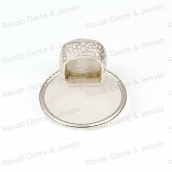 925 Sterling Silver Fine Women's Ring Best Quality Hammered Design With Cushion Shape Natural White Rainbow Moonstone Daily Wear