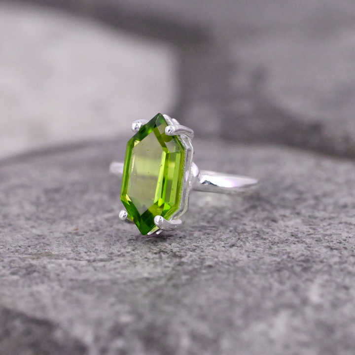 Superb Quality Solid 925 Sterling Silver Green Peridot Hydro Hexagon Shape 12x16mm Prong Setting Ring For Women Fine Jewelry