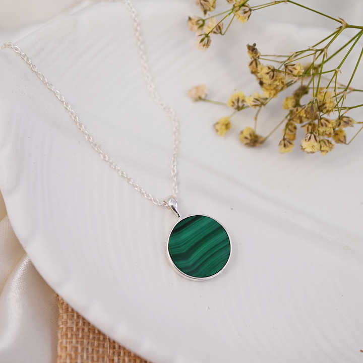 Top Selling 14mm Natural Malachite Gemstone Round Circle Handmade 925 Silver Boho Women Pendant Necklace Navajo Fine Jewelry