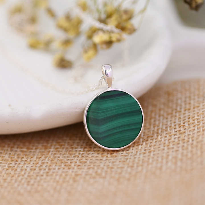 Top Selling 14mm Natural Malachite Gemstone Round Circle Handmade 925 Silver Boho Women Pendant Necklace Navajo Fine Jewelry