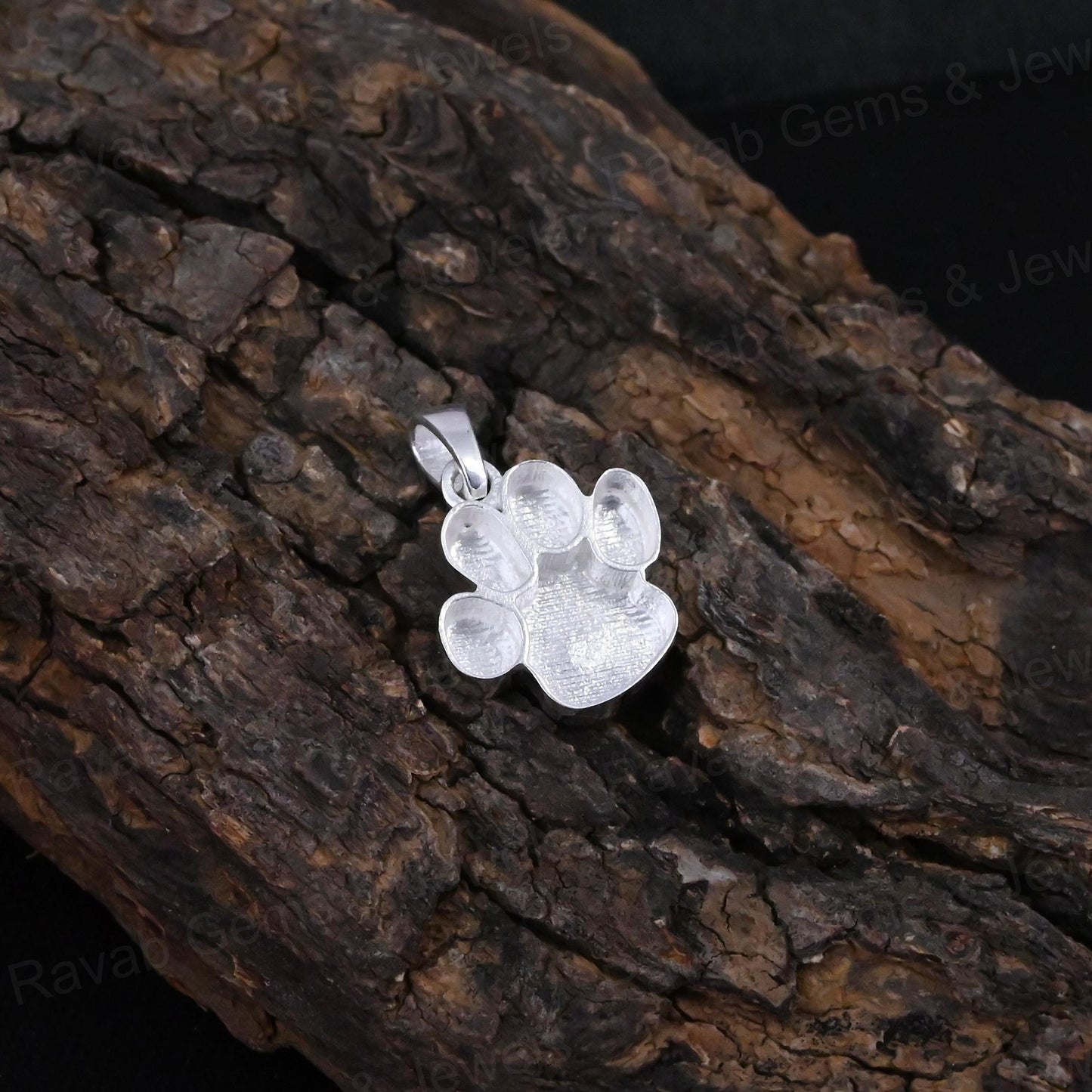 Genuine 925 Silver Handmade Nature Lover Maple Leaf Pendant Resin Ashes Keepsake Jewelry Beautiful Design for Mother's Day Gift