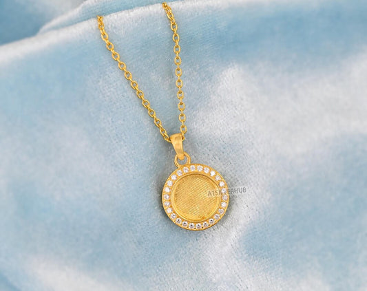Round Shape Blank Bezel Pendant Surrounded with Zircon
